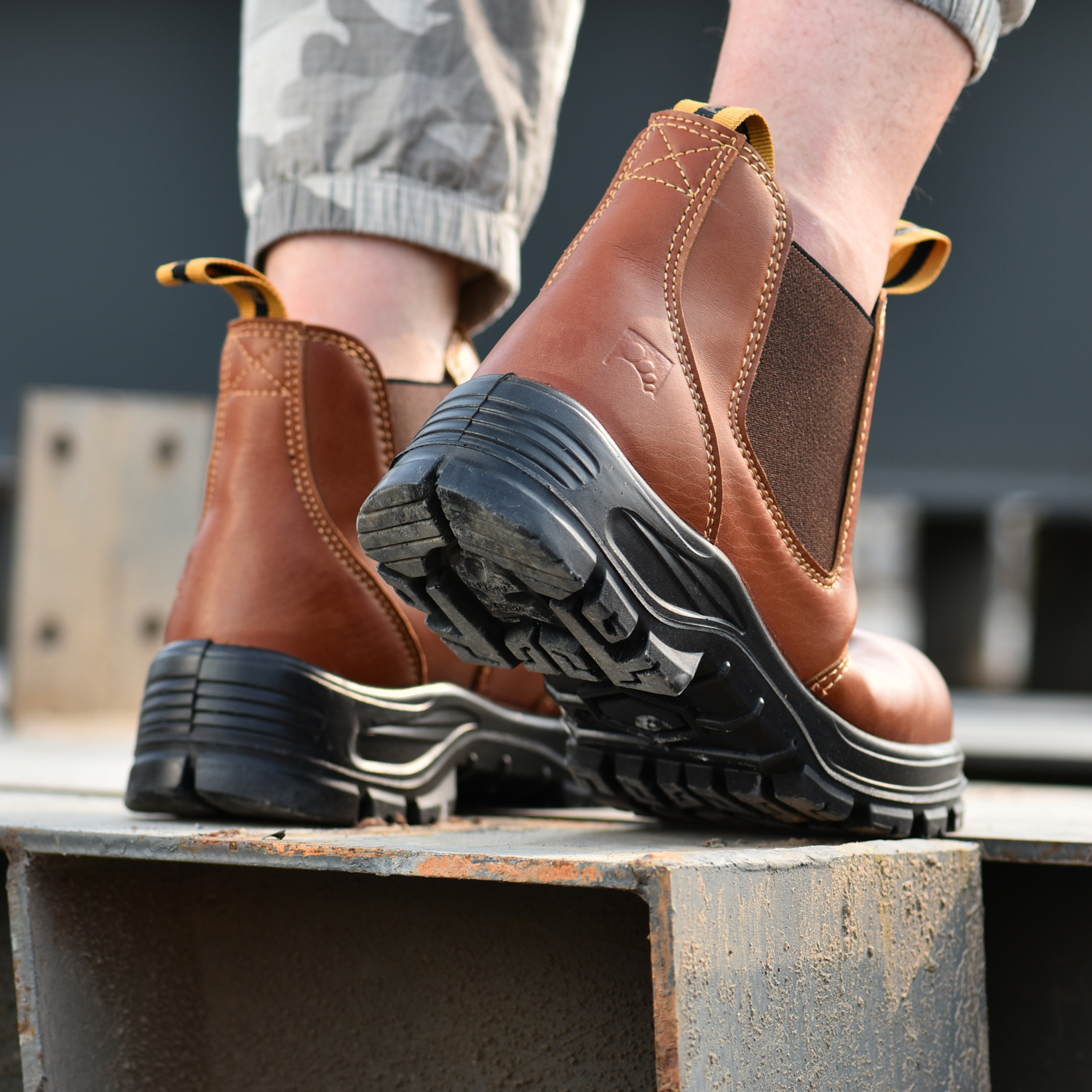 Botas de trabalho Chelsea de cor marrom M-8025 